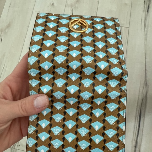 Fendi Calf Leather F Logo Small Bifold Wallet - Picture 5 of 16